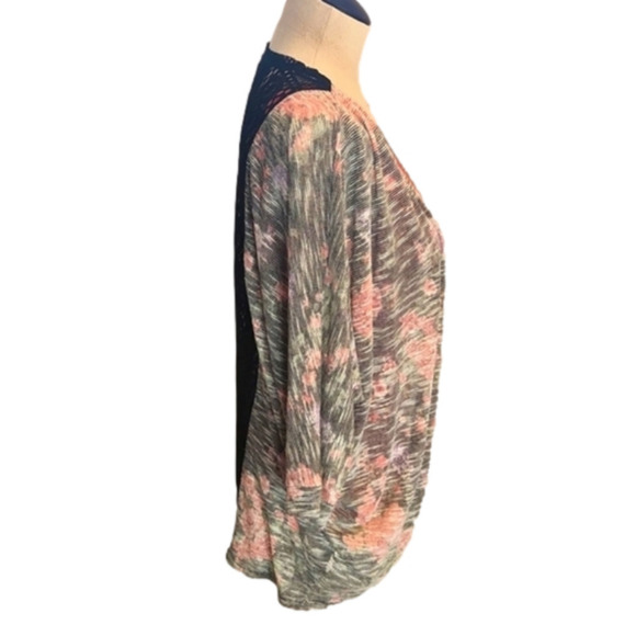 WOMENS floral lace back cardigan. - Picture 5 of 11